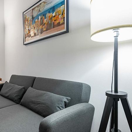 House Of Foscolo - Palazzo Cornazzani - By Host4U Appartement Pavia Buitenkant foto