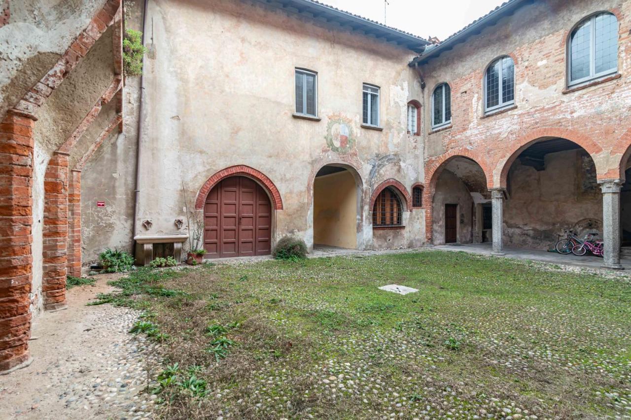 House Of Foscolo - Palazzo Cornazzani - By Host4U Appartement Pavia Buitenkant foto