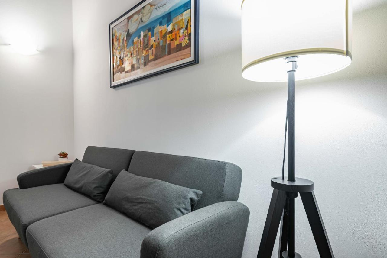 House Of Foscolo - Palazzo Cornazzani - By Host4U Appartement Pavia Buitenkant foto
