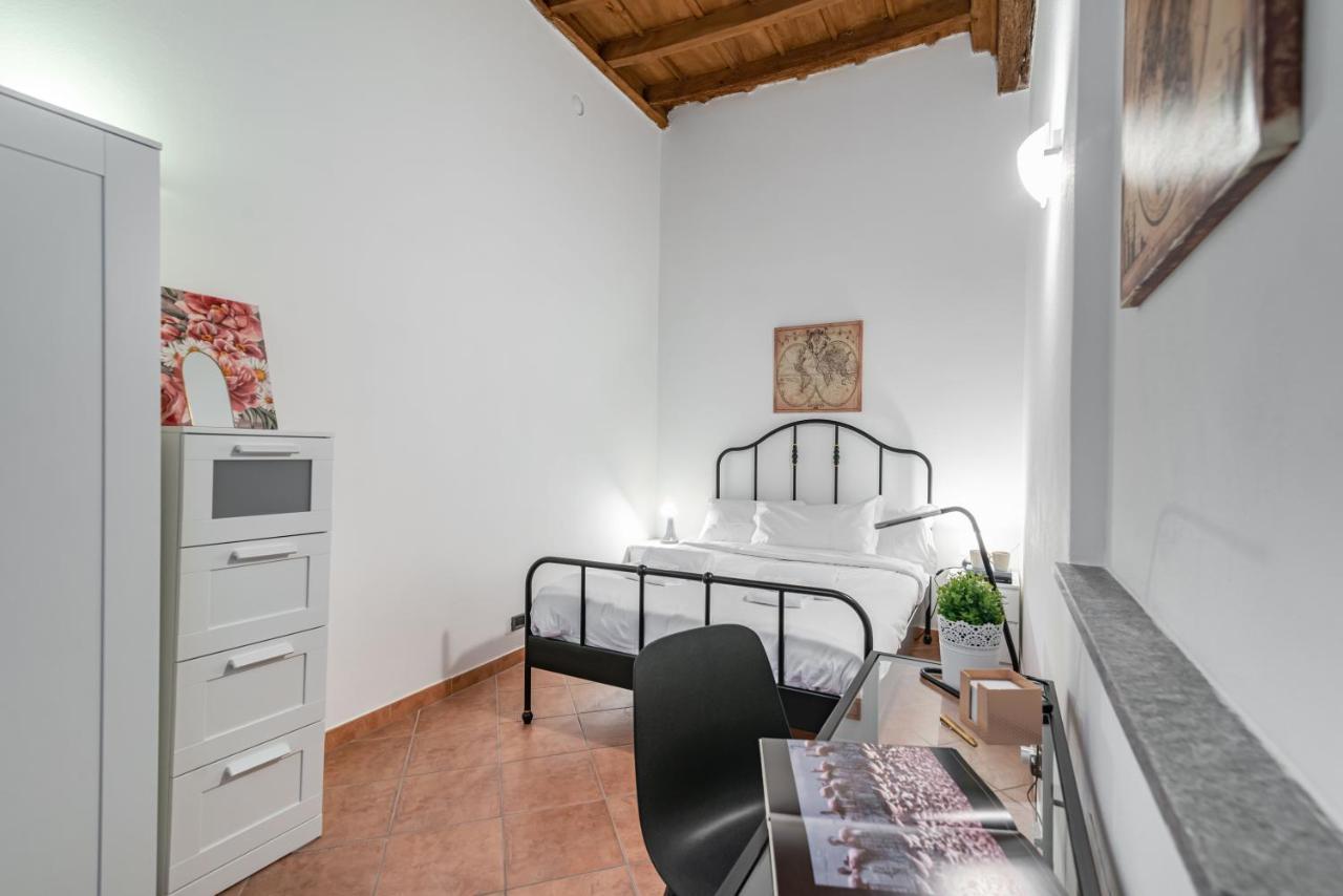 House Of Foscolo - Palazzo Cornazzani - By Host4U Appartement Pavia Buitenkant foto