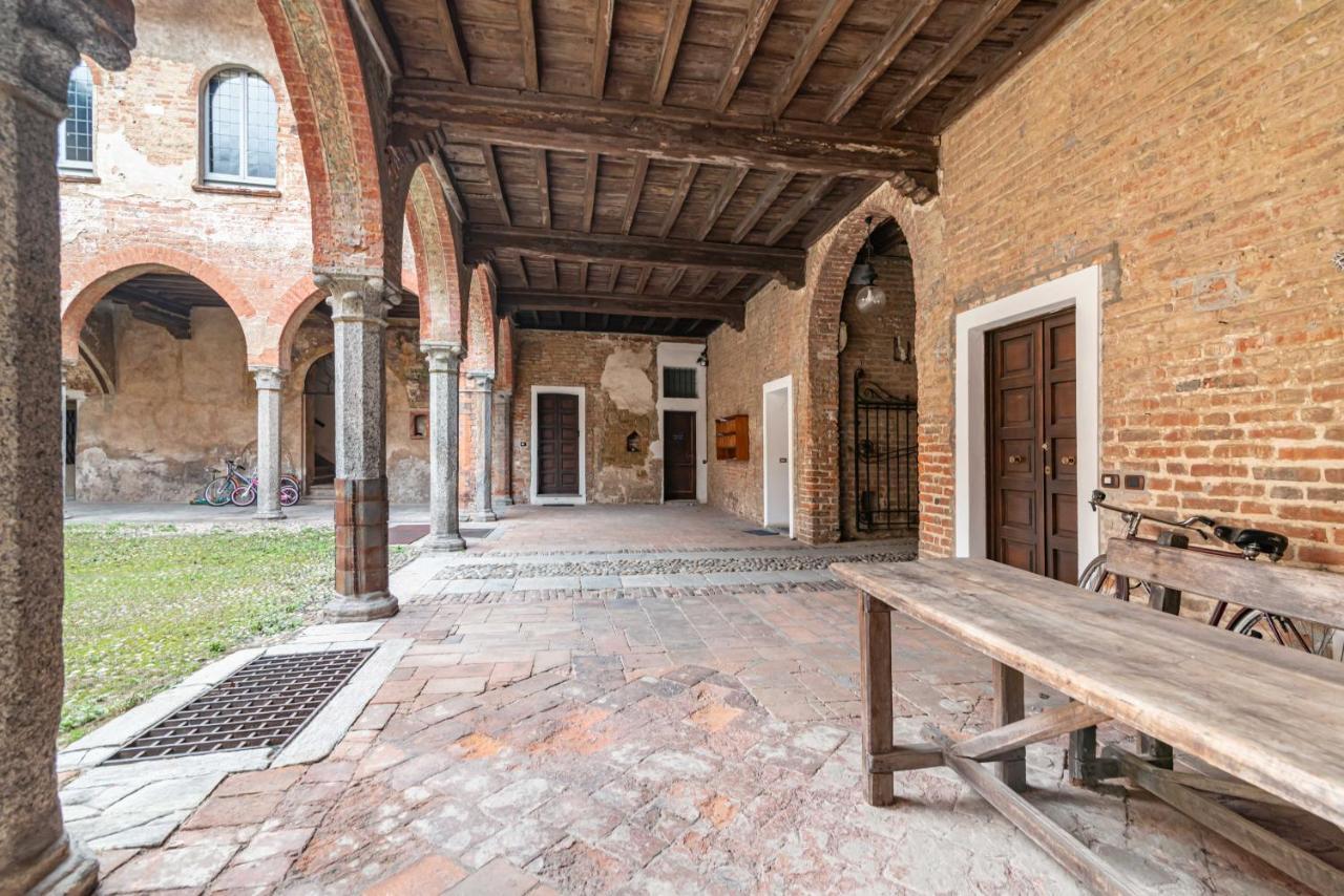 House Of Foscolo - Palazzo Cornazzani - By Host4U Appartement Pavia Buitenkant foto