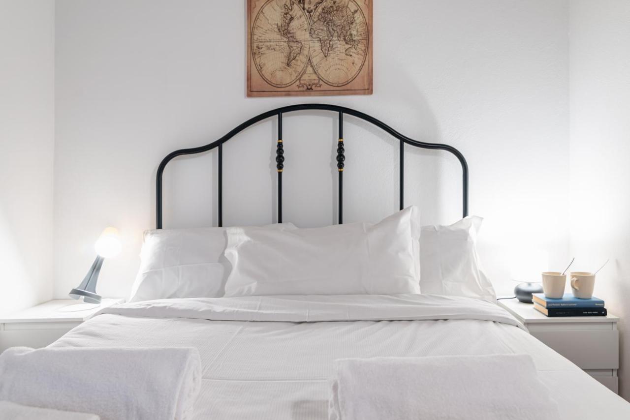 House Of Foscolo - Palazzo Cornazzani - By Host4U Appartement Pavia Buitenkant foto