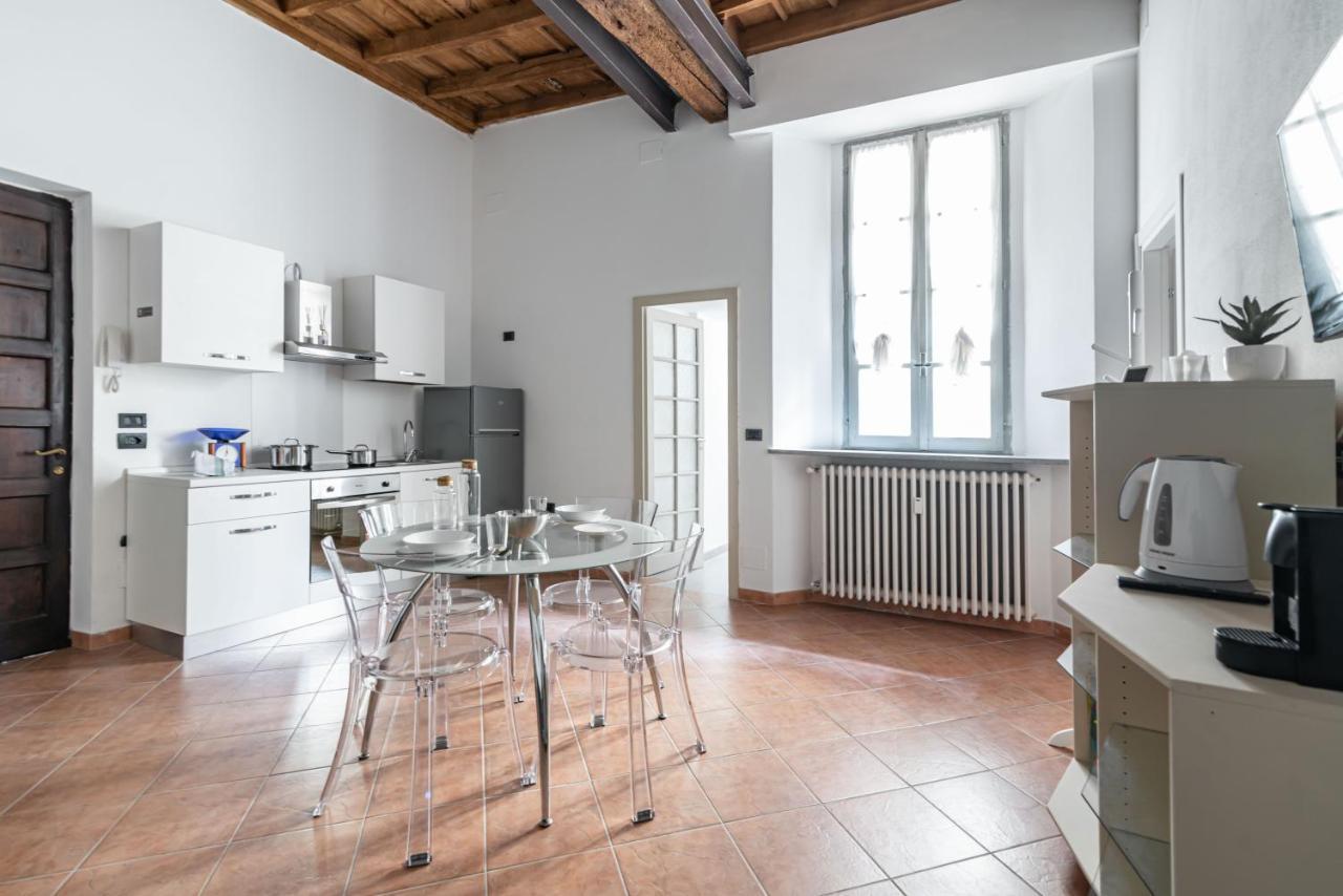 House Of Foscolo - Palazzo Cornazzani - By Host4U Appartement Pavia Buitenkant foto